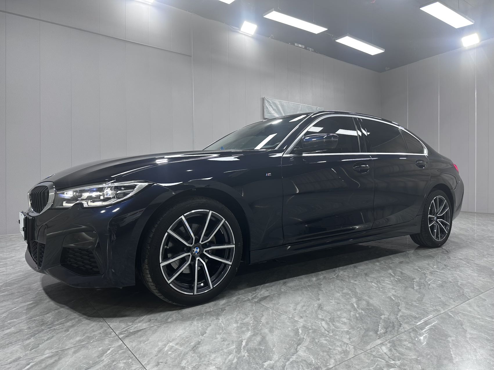 BMW 320Li view 7