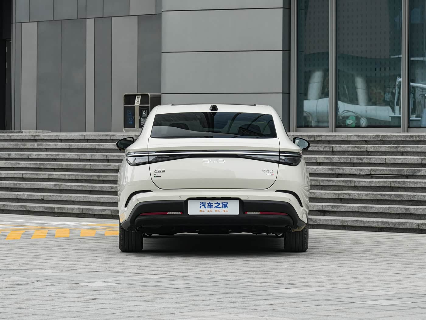 BYD BYD Seal 07 EV (Флагманская комплектация) view 6