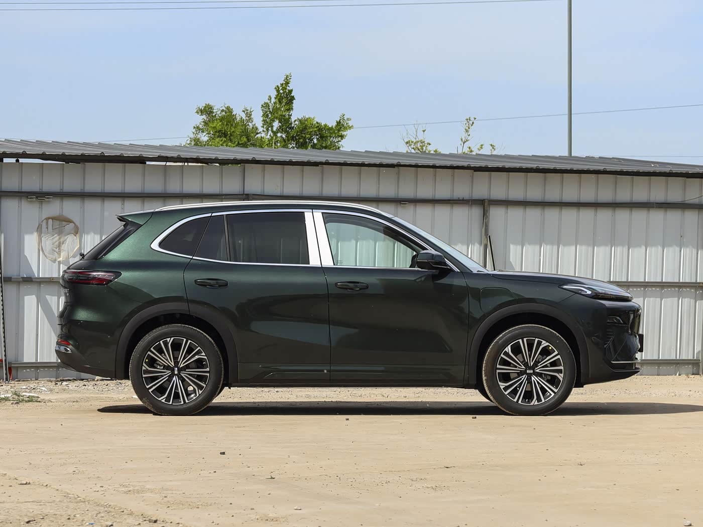 Geely Galaxy Starship 7 605km Range+ view 7