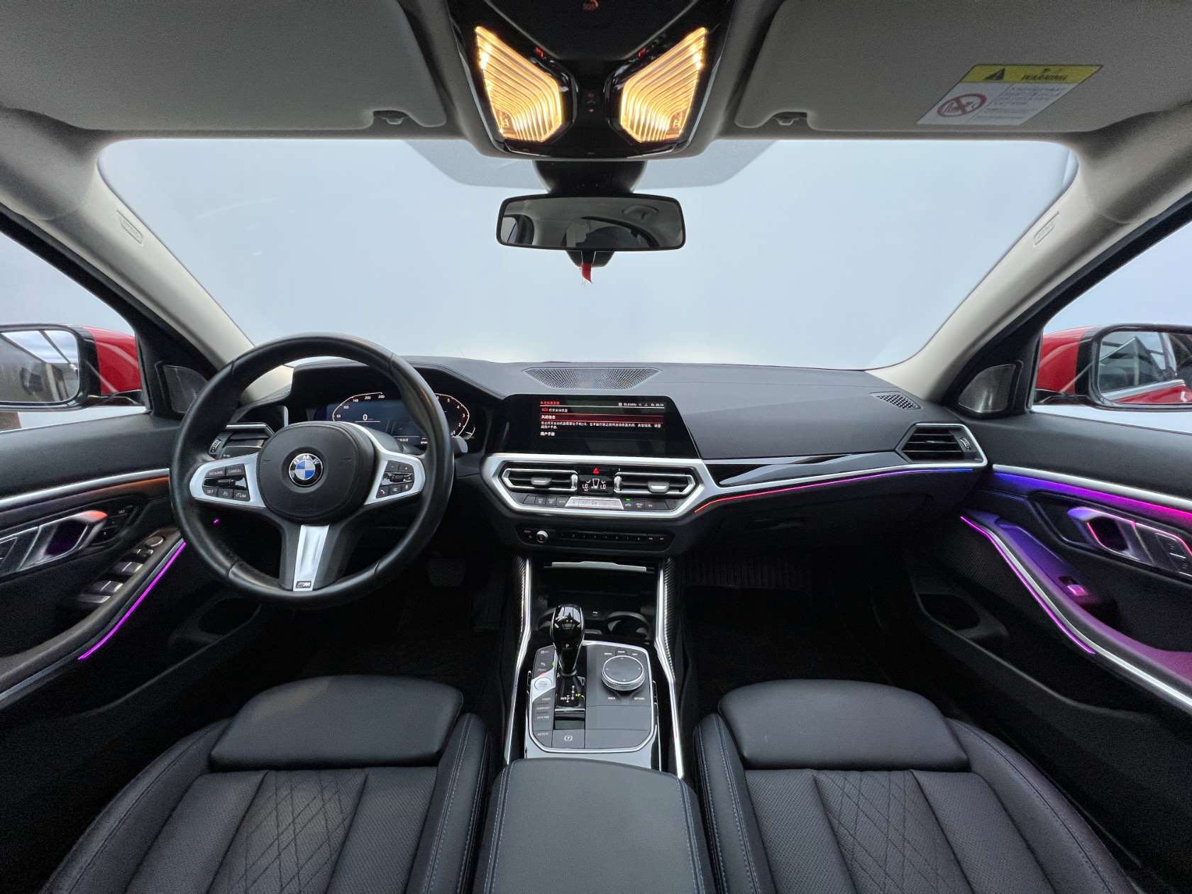 BMW 320Li view 11