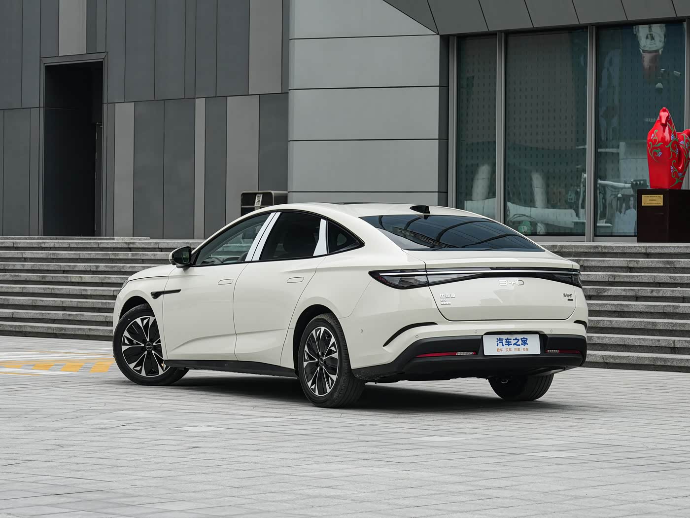BYD BYD Seal 07 EV (Флагманская комплектация) view 5