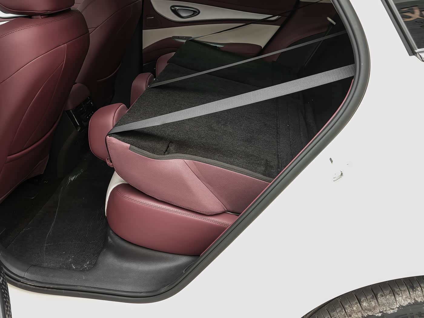 BYD BYD Seal 07 EV (Флагманская комплектация) view 16