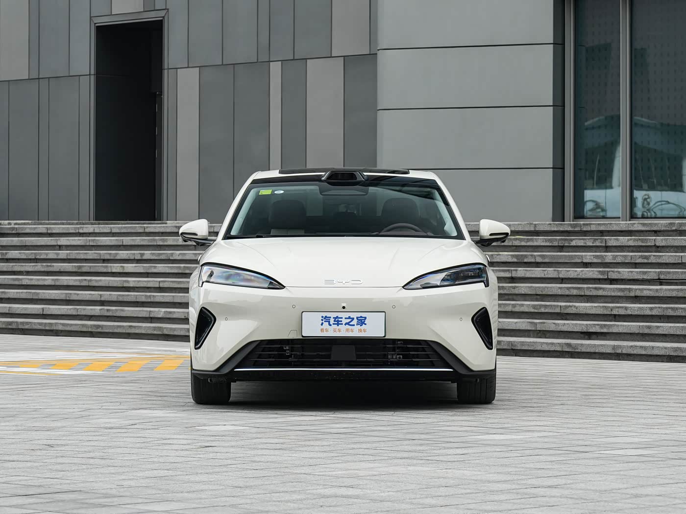 BYD BYD Seal 07 EV (Флагманская комплектация) 2026