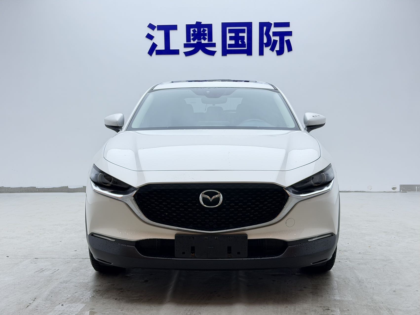 Mazda CX-30 view 13