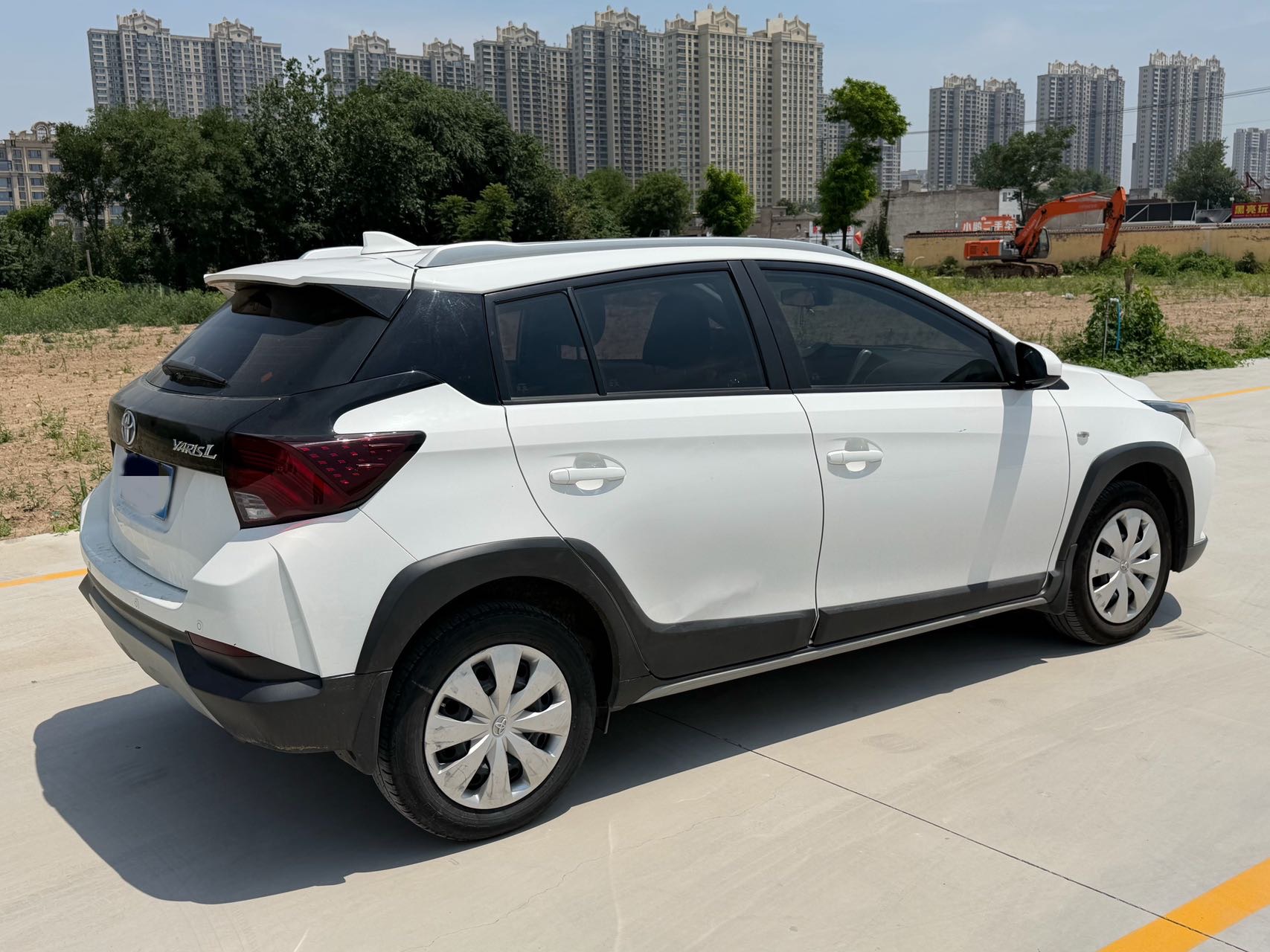 Toyota Yaris L