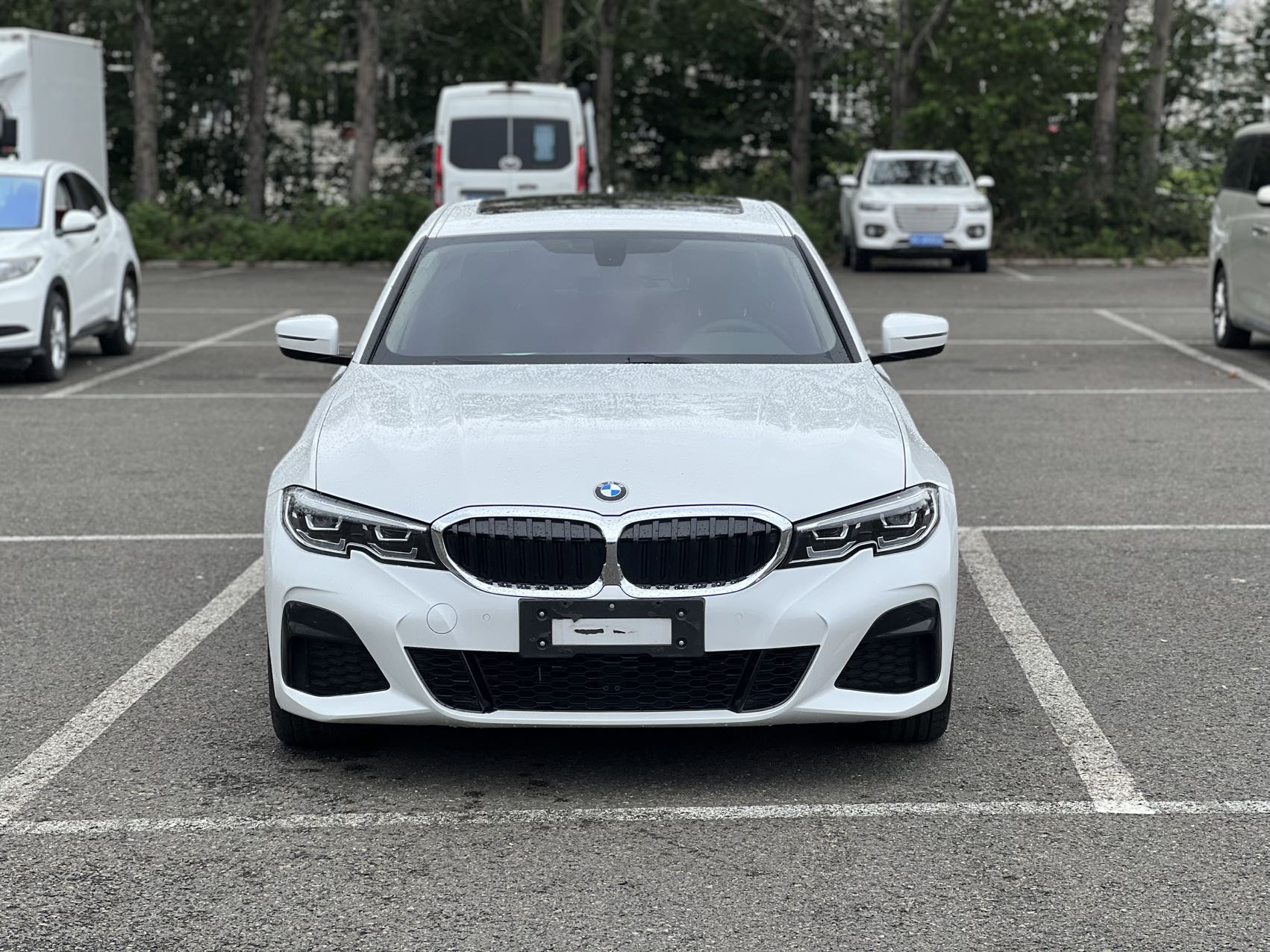 BMW 320Li view 2