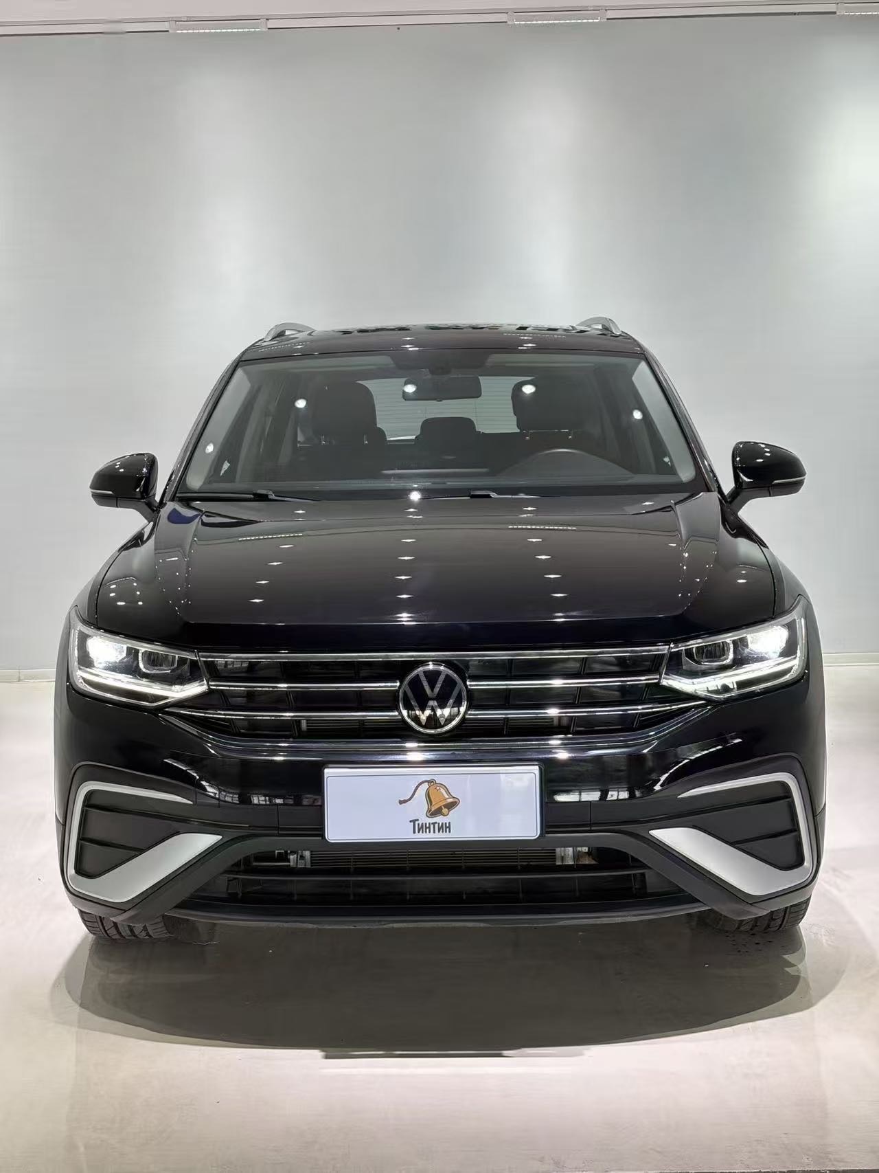 Volkswagen Tiguan L view 14