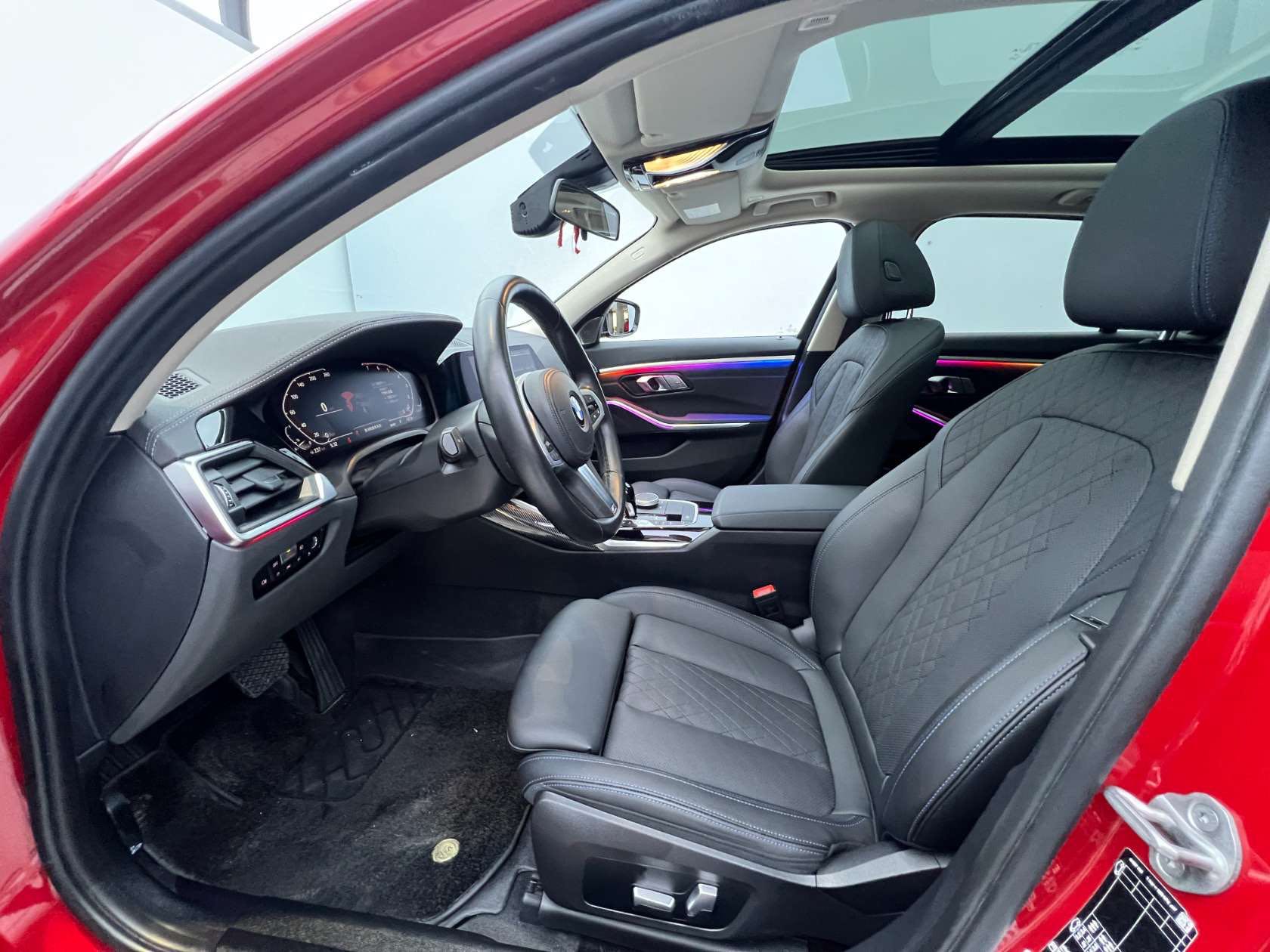 BMW 320Li view 8