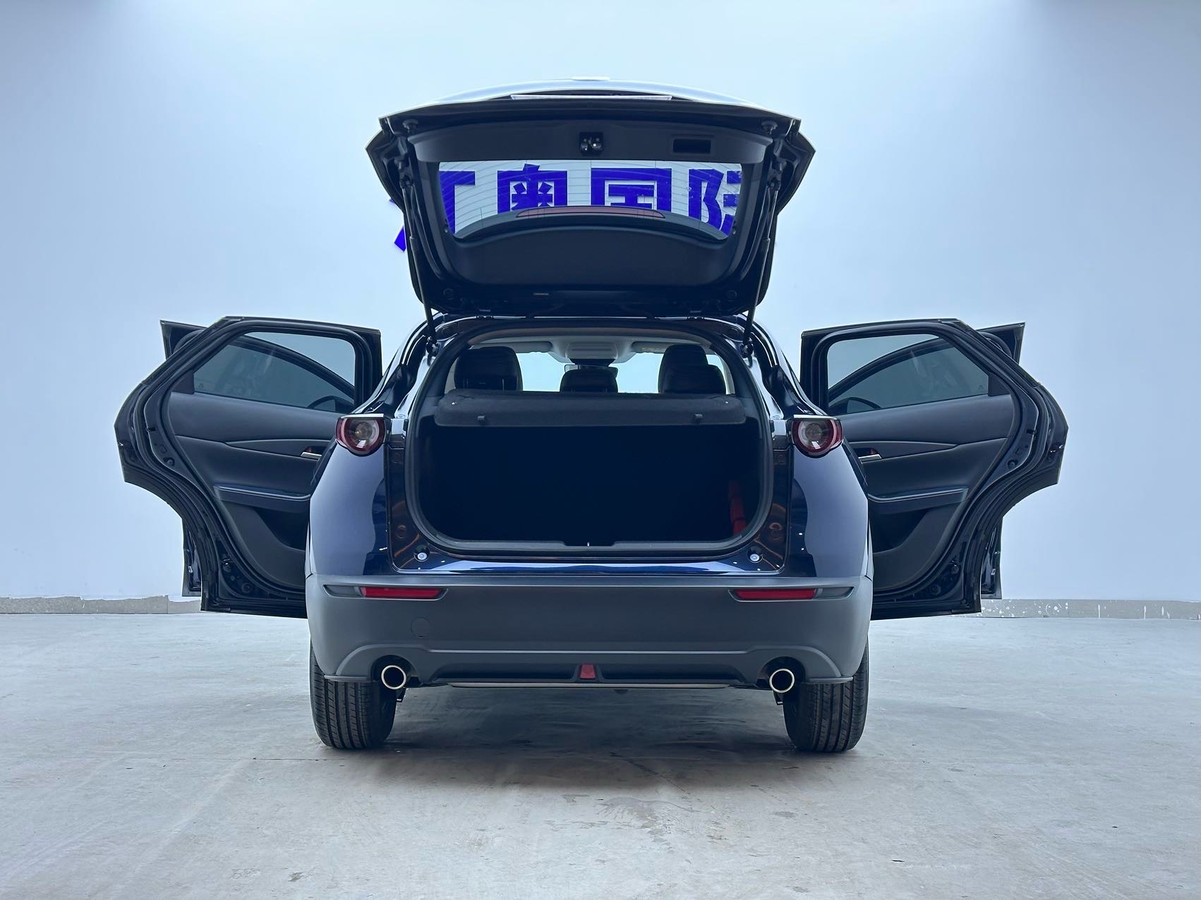 Mazda CX-30 view 16