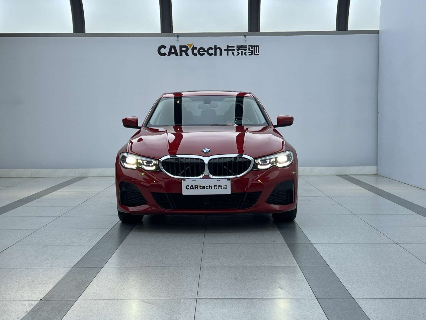 BMW 320Li view 2