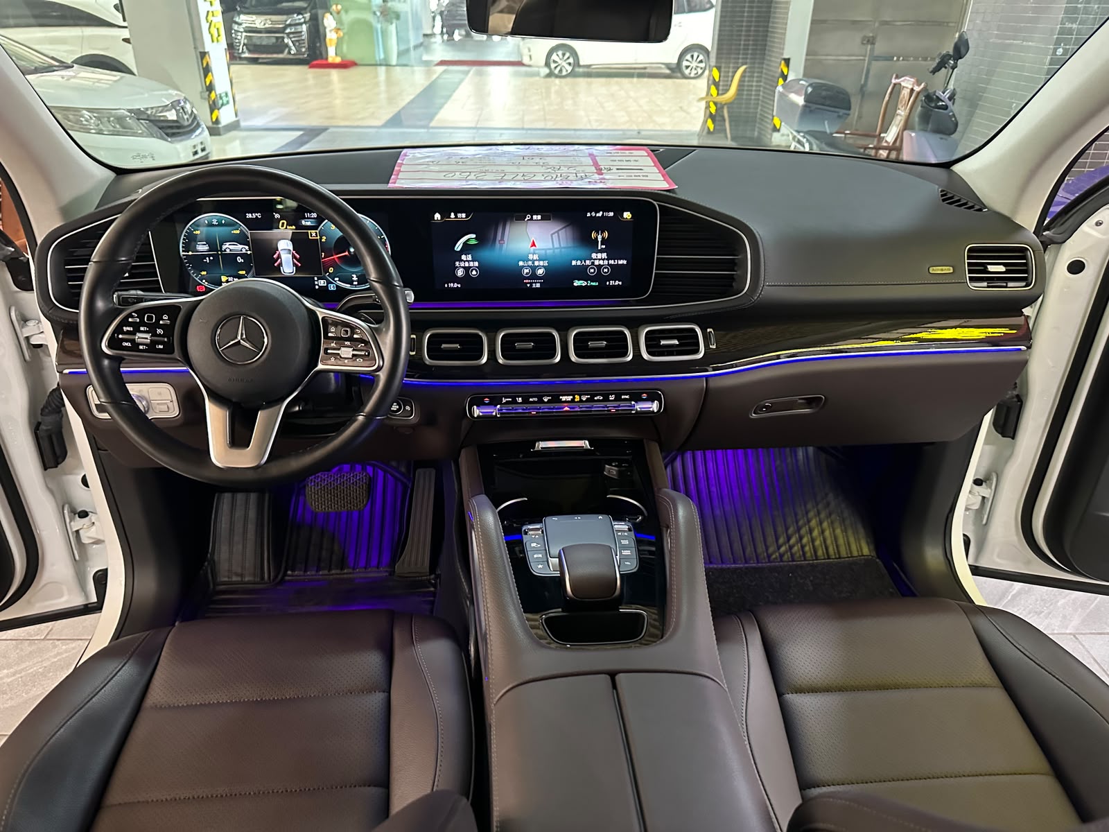 Mercedes-Benz GLE 350 view 7