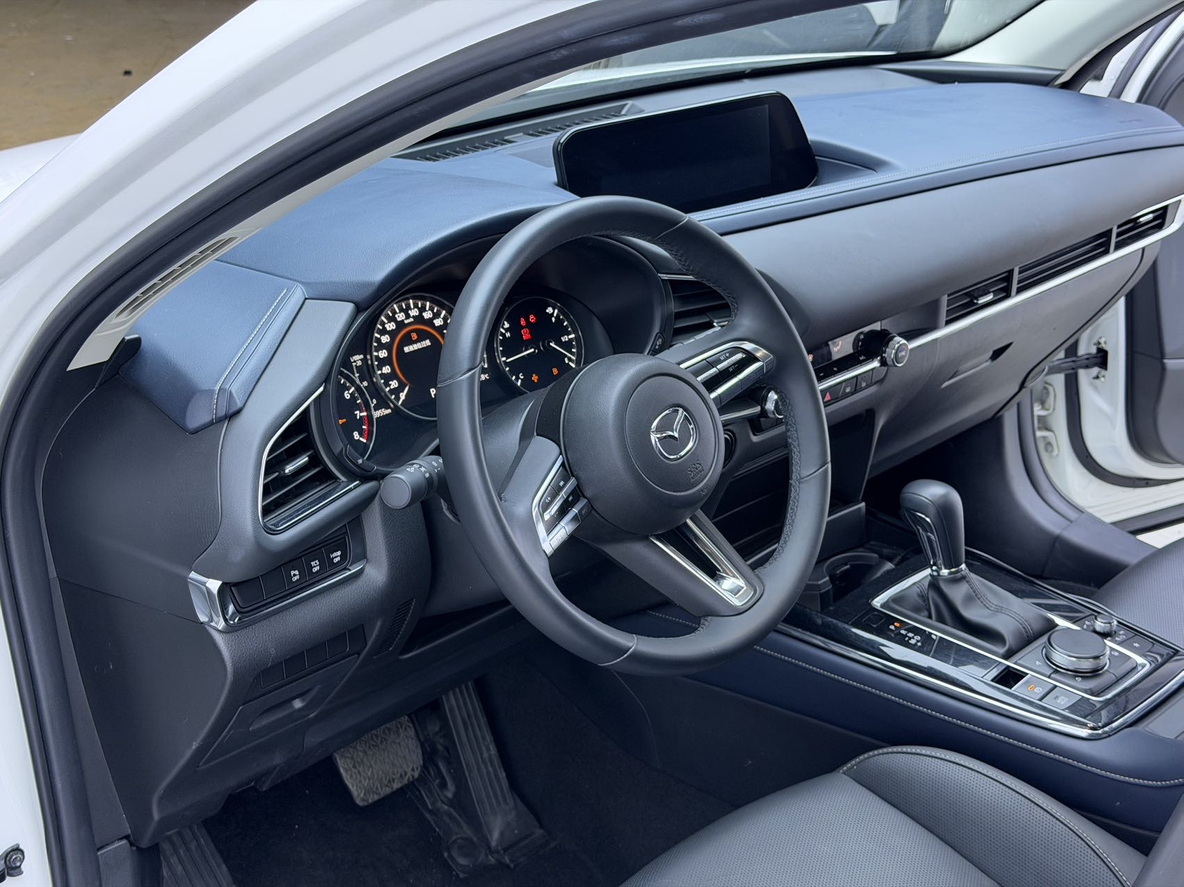 Mazda CX-30 view 21