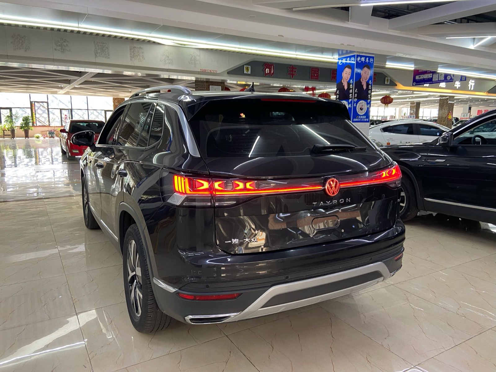 Volkswagen Tayron view 6