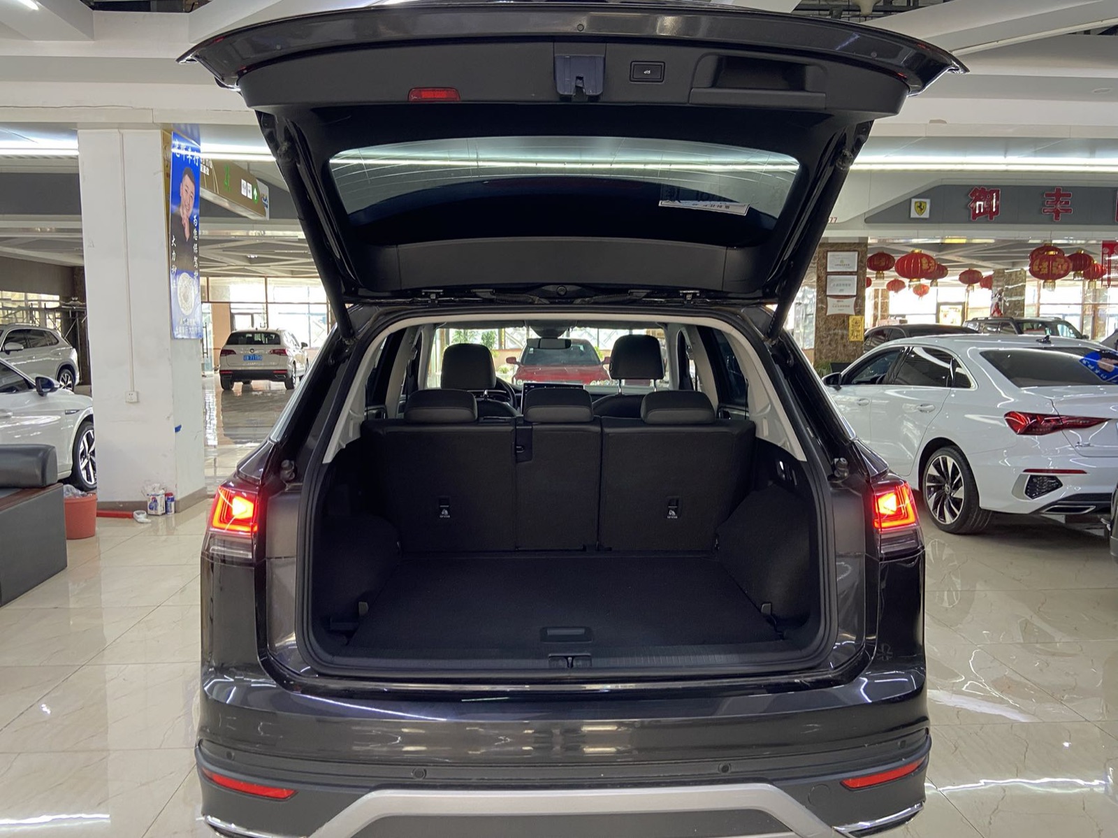 Volkswagen Tayron view 11