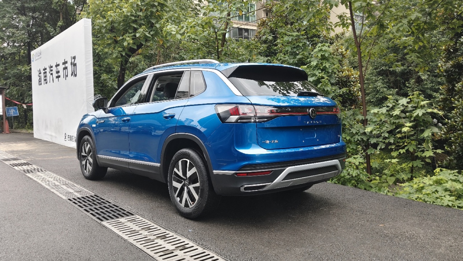 Volkswagen Tayron view 6
