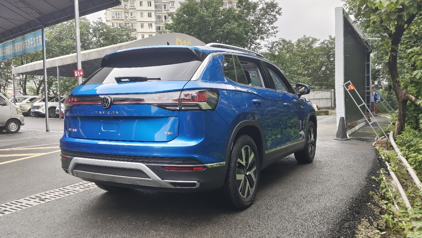 Volkswagen Tayron view 10