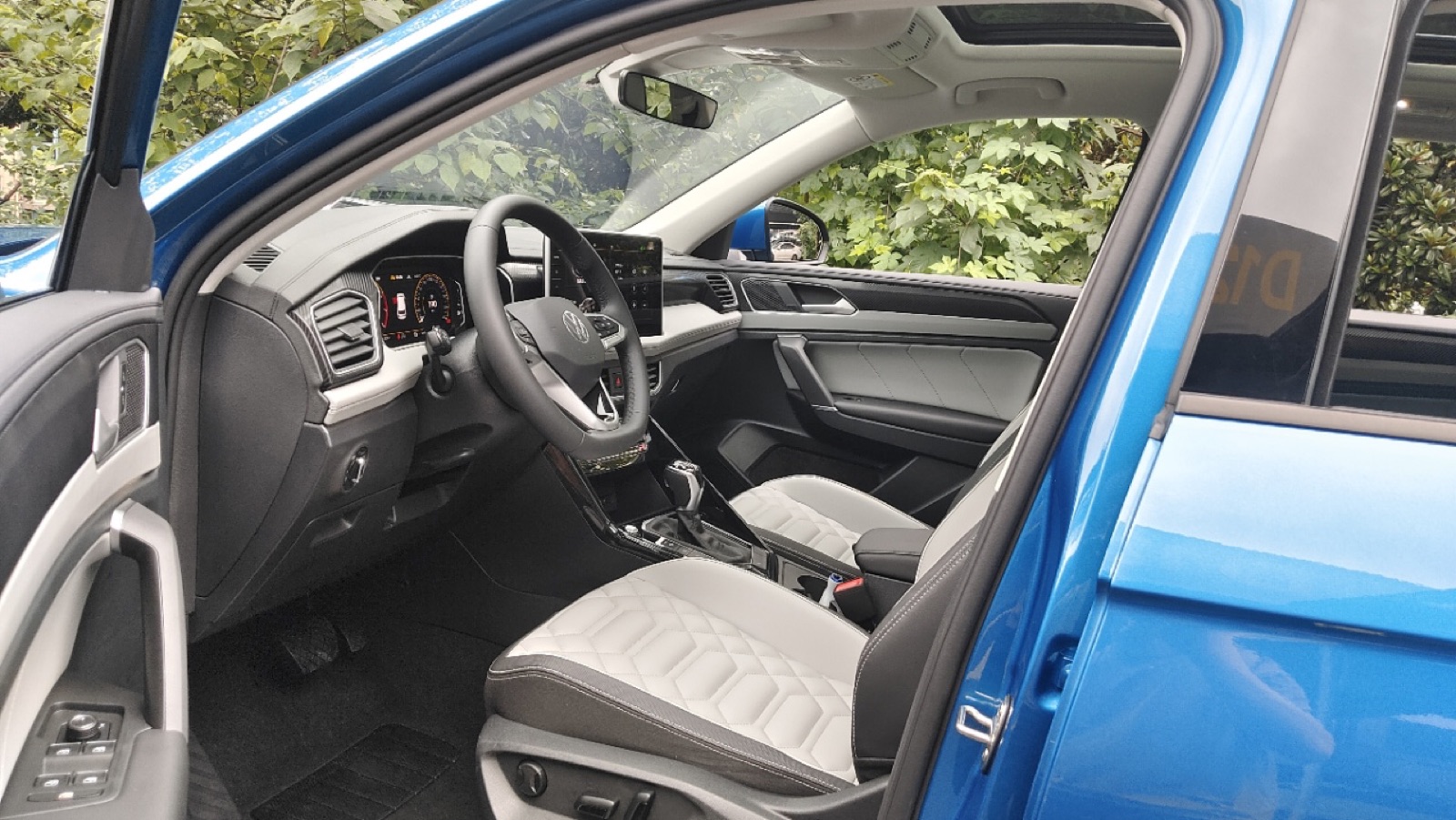 Volkswagen Tayron view 11