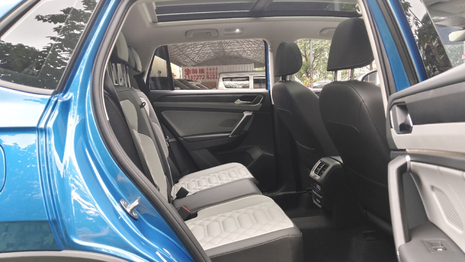 Volkswagen Tayron view 17