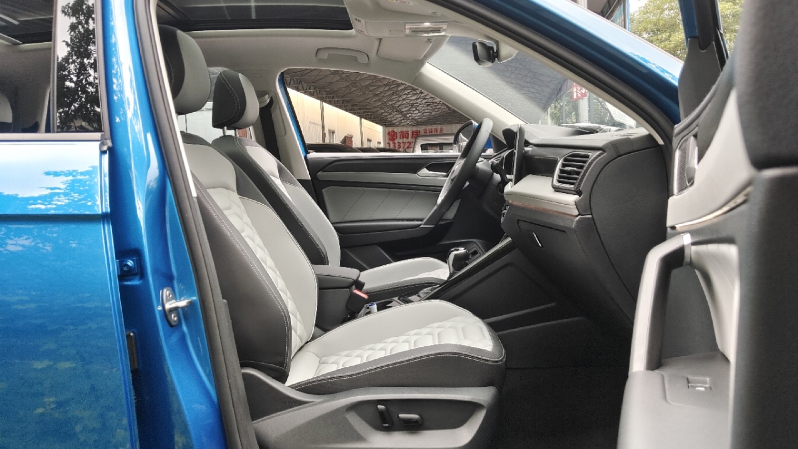 Volkswagen Tayron view 19