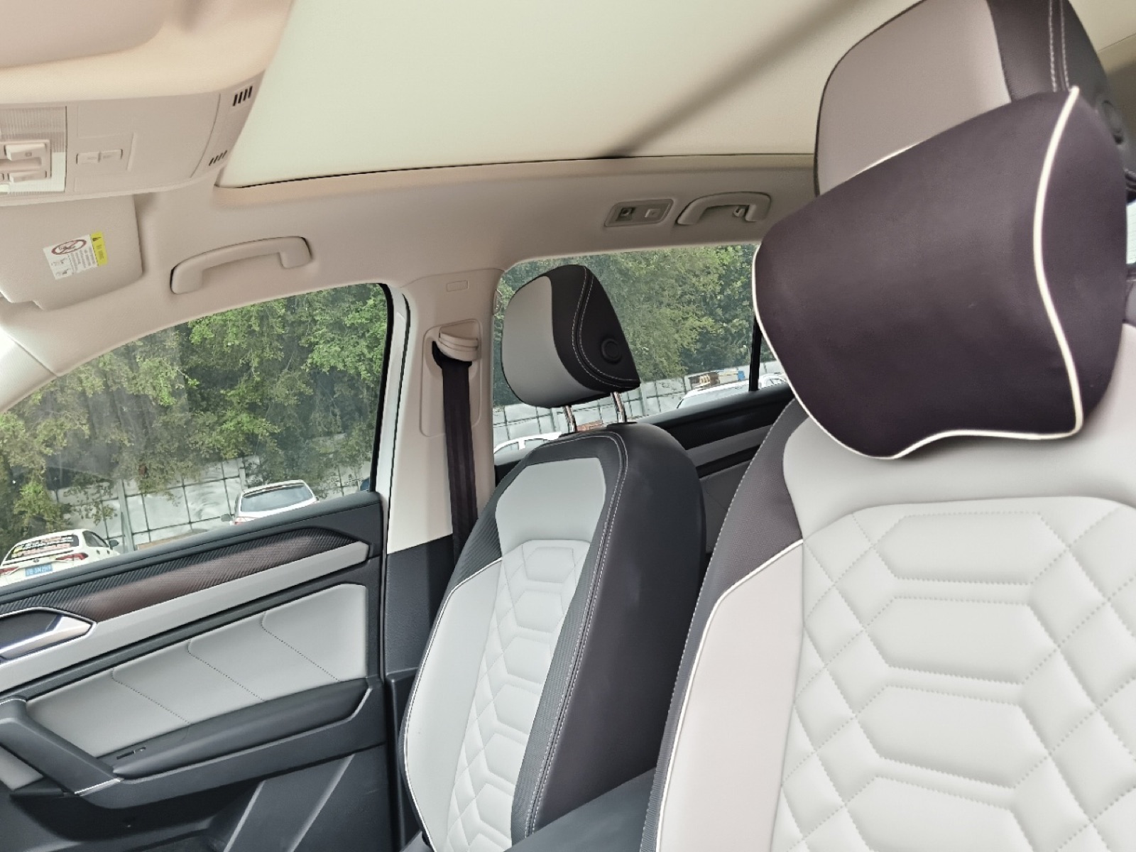 Volkswagen Tayron view 11