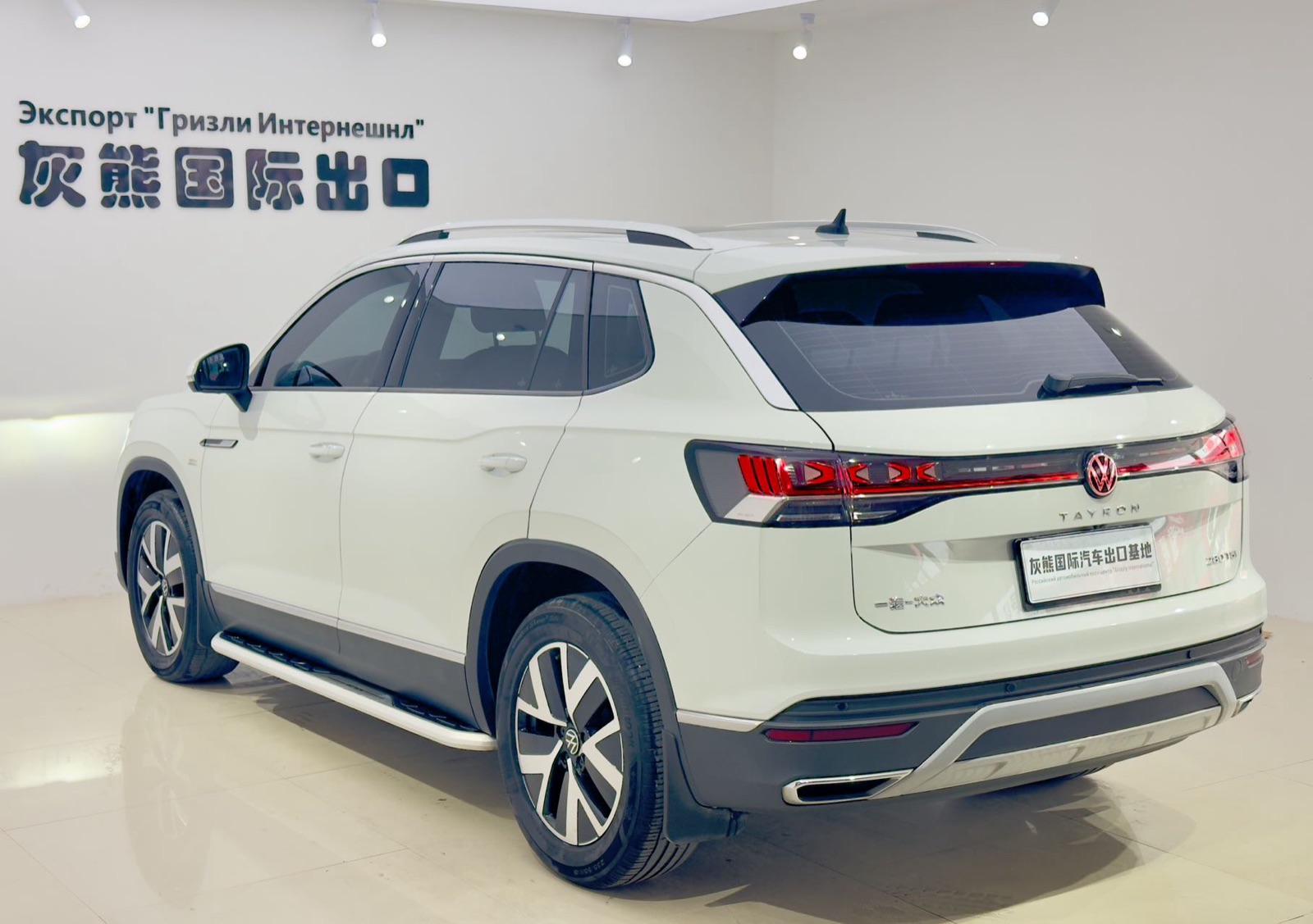 Volkswagen Tayron view 6