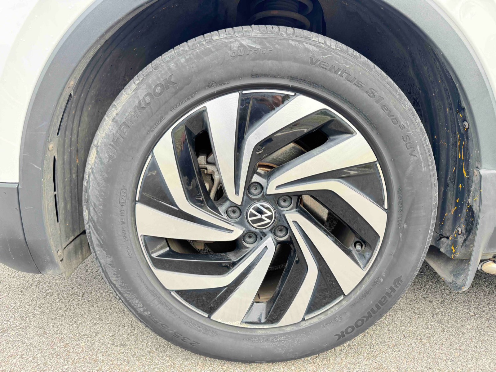 Volkswagen Tiguan L view 21
