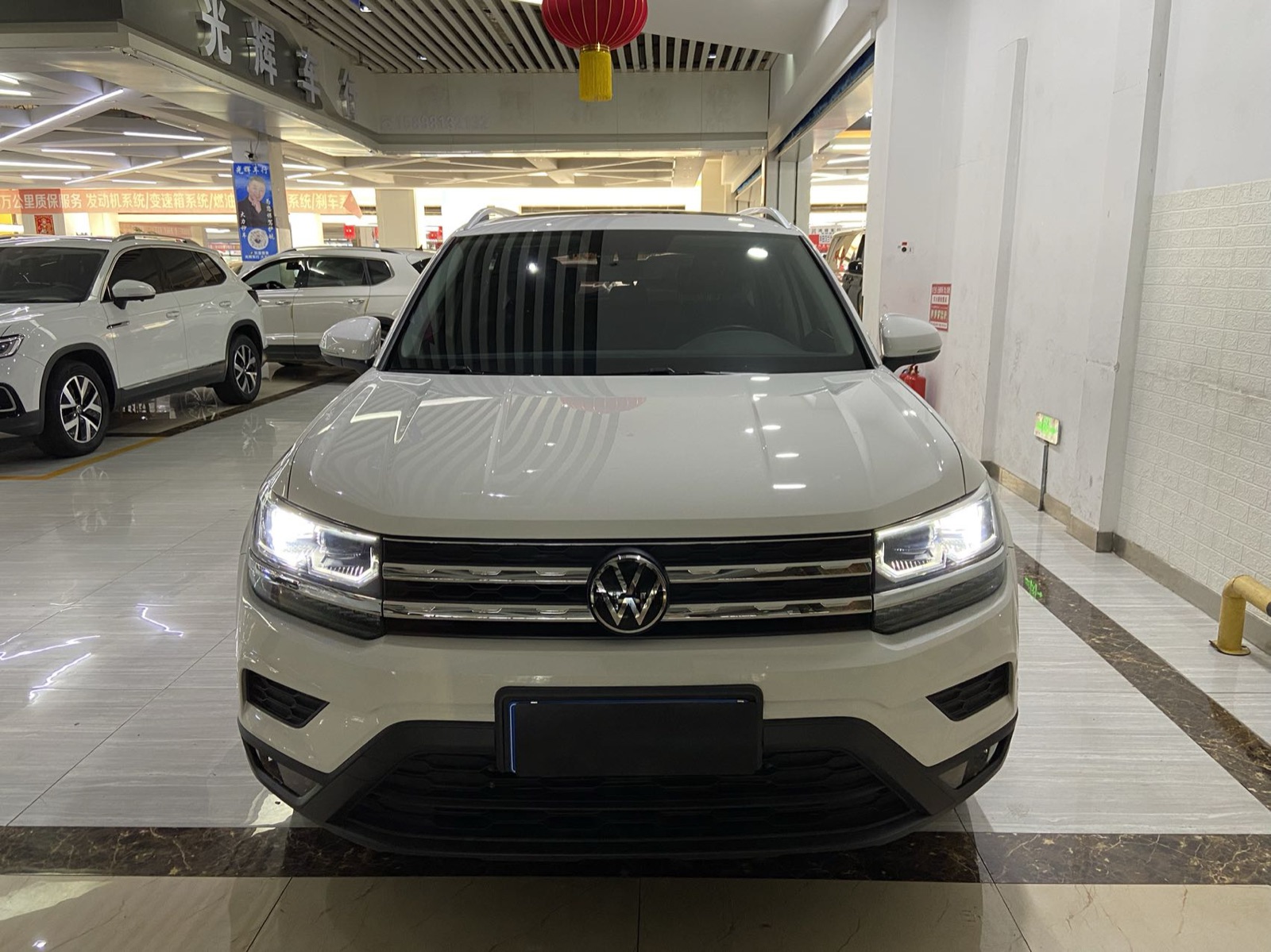 Volkswagen Tharu view 2