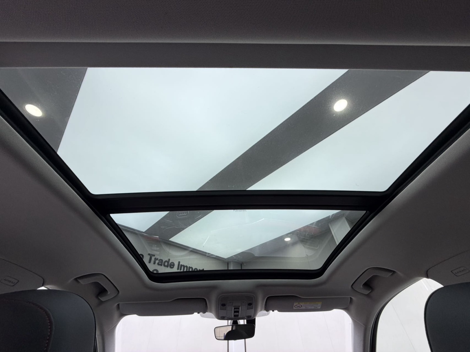 Audi Q3 view 18
