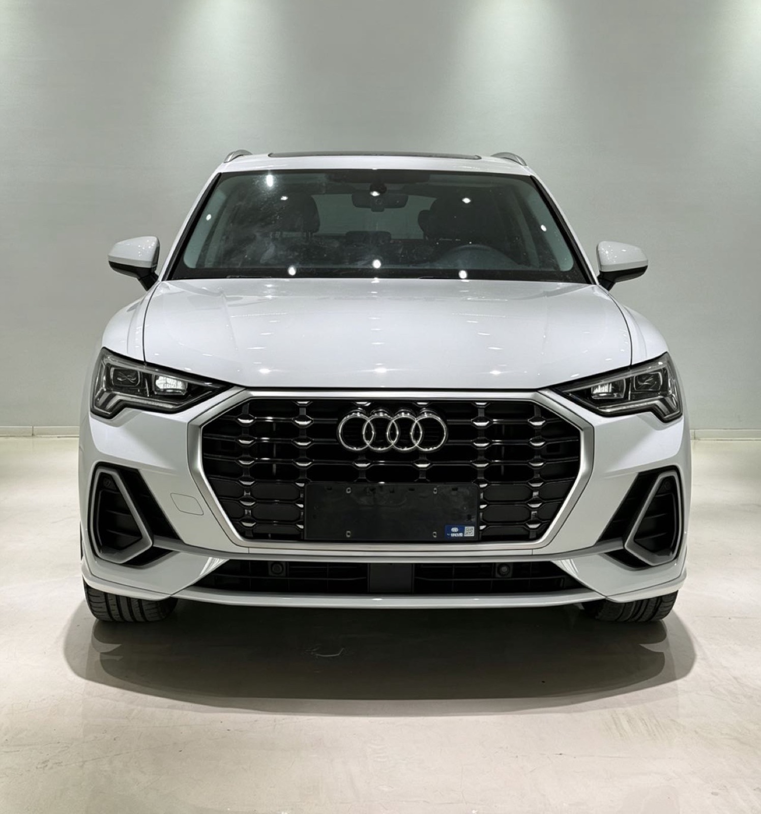 Audi Q3 view 2