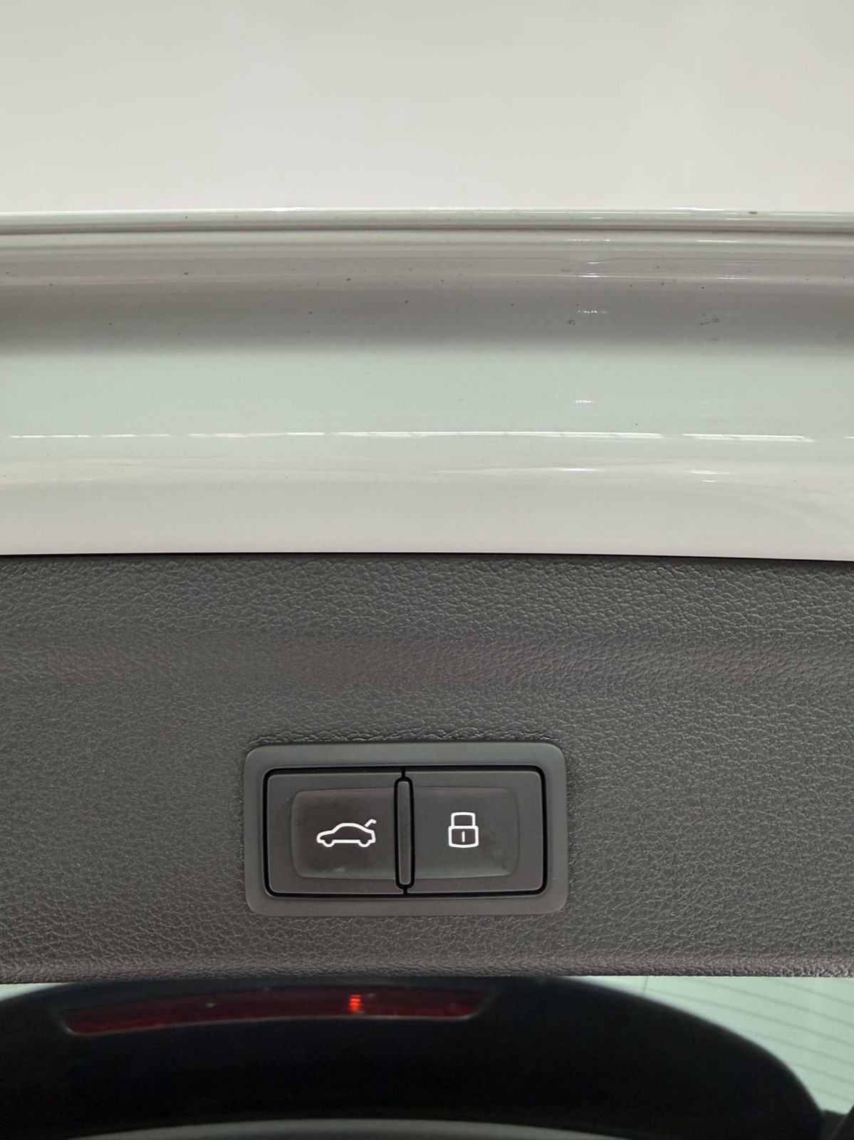 Audi Q3 view 22