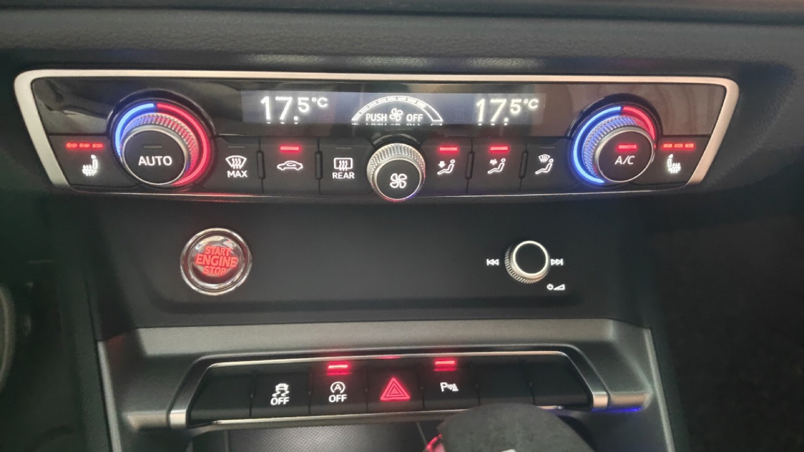 Audi Q3 view 9
