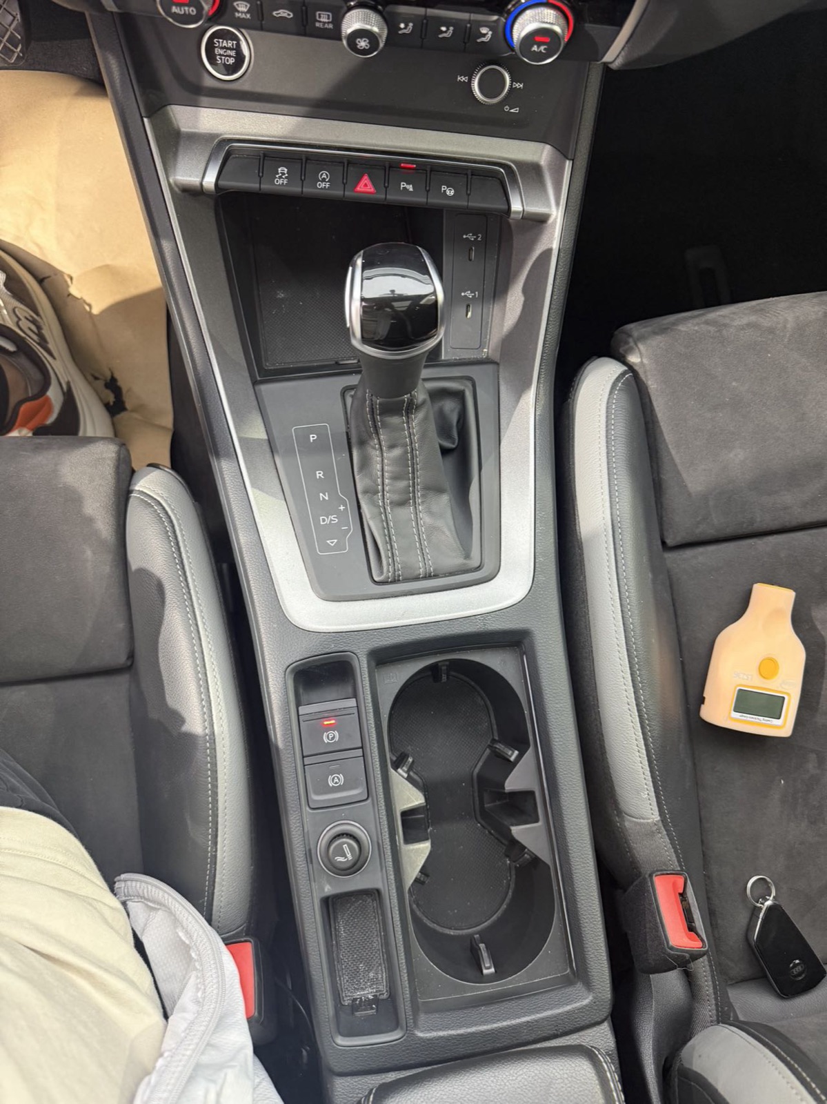 Audi Q3 view 13