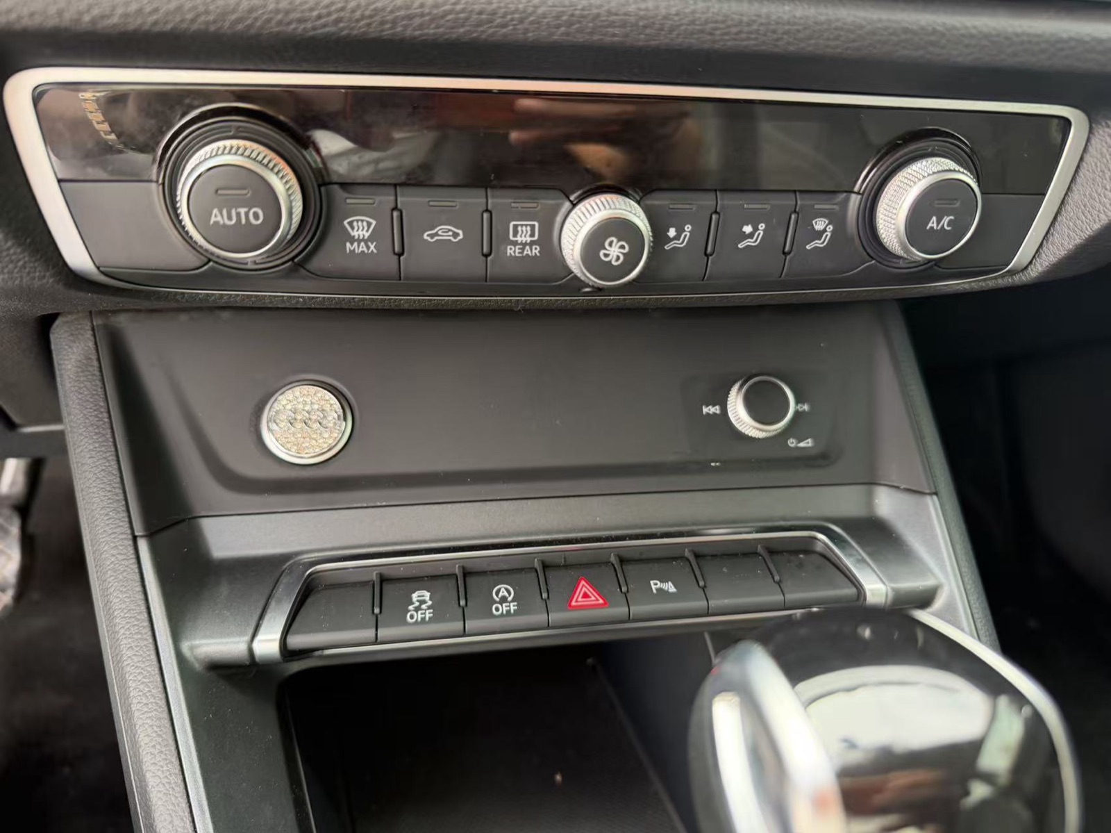 Audi Q3 Sportback view 14